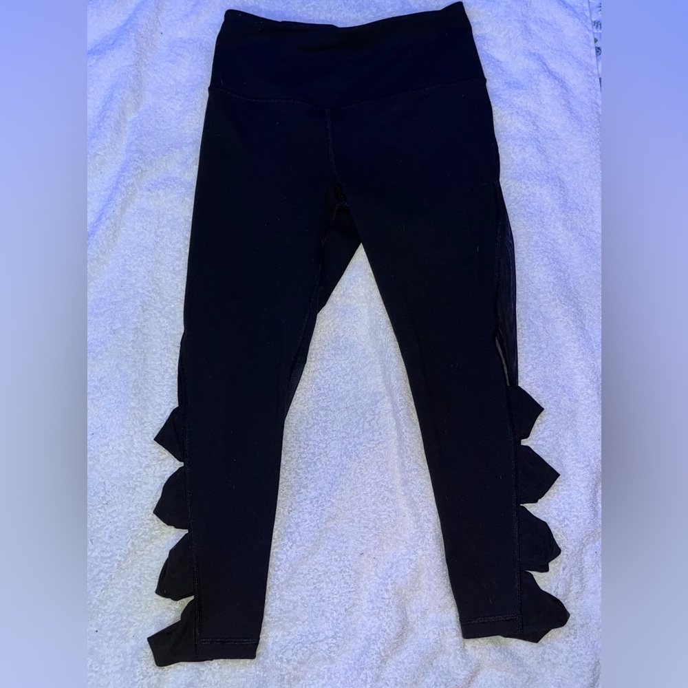 Mesh PINK Victorious Secret active leggings.